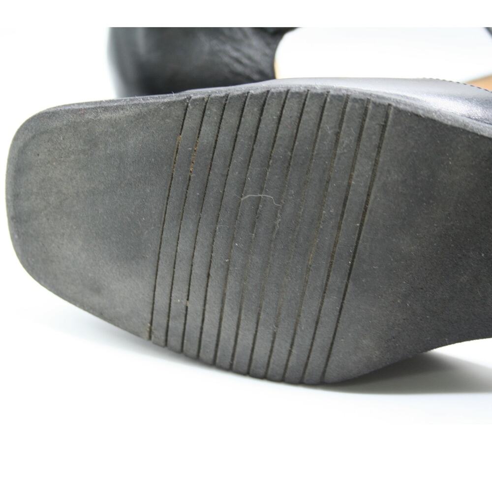 Salvatore Ferragamo Black Leather T-Strap Flats/Sandals, Cutout Design Size 8.5 - Picture 9 of 10